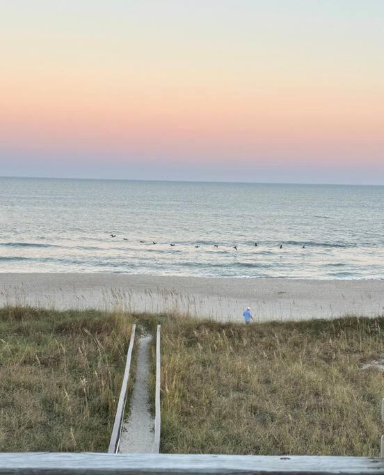 Living The Dream On The Beach! Carolina Beach Kültér fotó